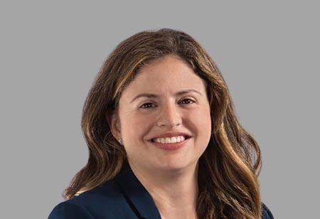  Lauren Ingegneri, Vice President, Legal at Corza Medical. | Business Management Review 