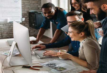 Cosimina Nesci, Senior Manager Design and Delivery, Allianz | Business Management Review